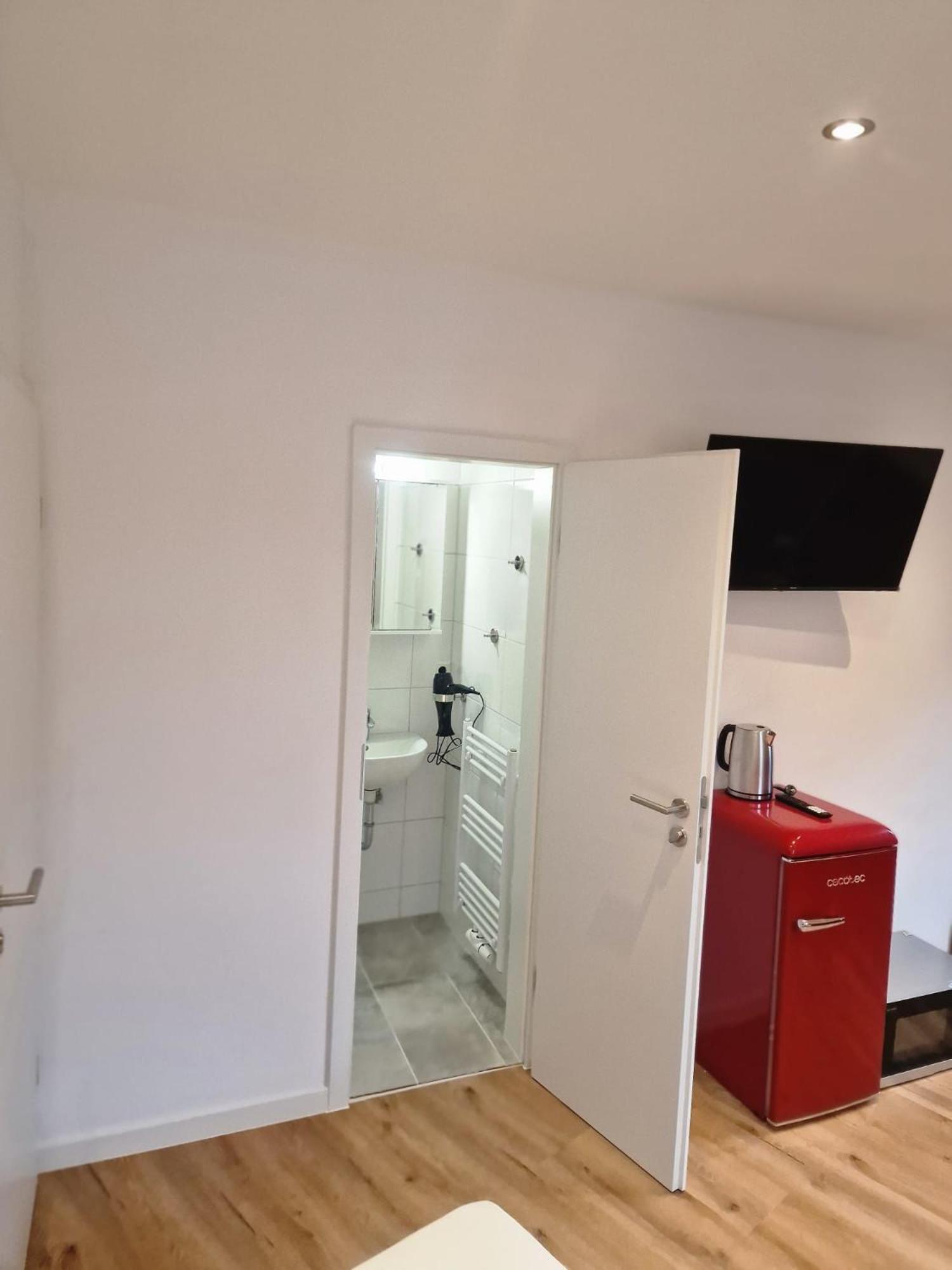 Hotel Waldhorn Stuttgart Ngoại thất bức ảnh